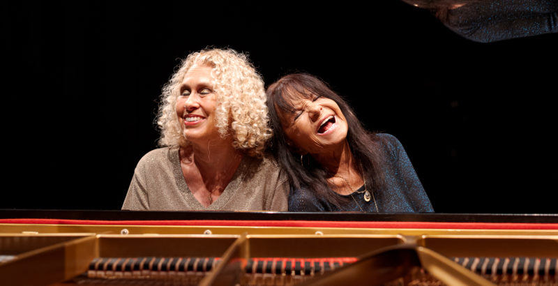 Caroline Sageman et Jacqueline Farreyrol - Ainsi soit-île