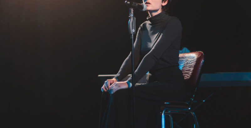 img-[COMPLET] &nbsp;Komidi 2026 – Le piaf noir